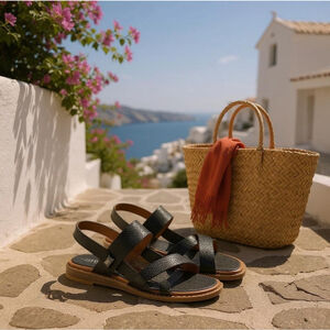 Franco Sarto Women's BLACK SNAKE Flat Slingback Sandal Flip Flops - 7 M